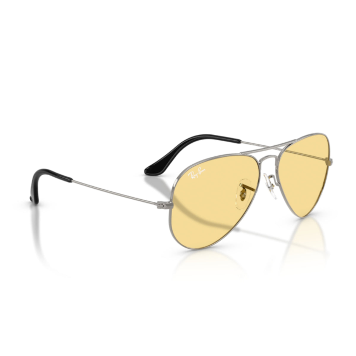 Ray-Ban Aviator Large Metal RB3025 gunmetal sunglasses, angled view